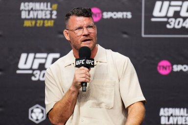Легенда UFC рассказал, сможет ли кто-то побить Ислама Махачева в 2026 году