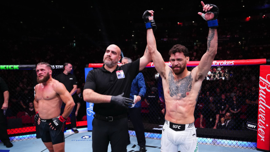 Физиев потерпел четвертое поражение в пяти последних боях UFC