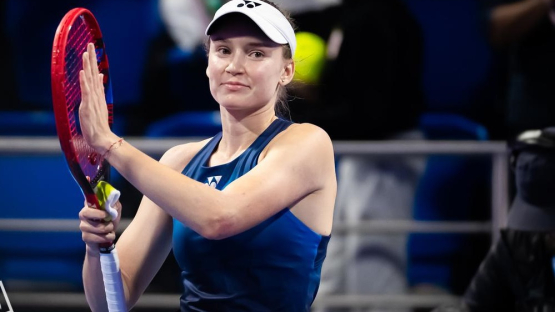 Рыбакина оформила победу за 62 минуты и вышла в третий круг WTA 1000 (ВИДЕО)