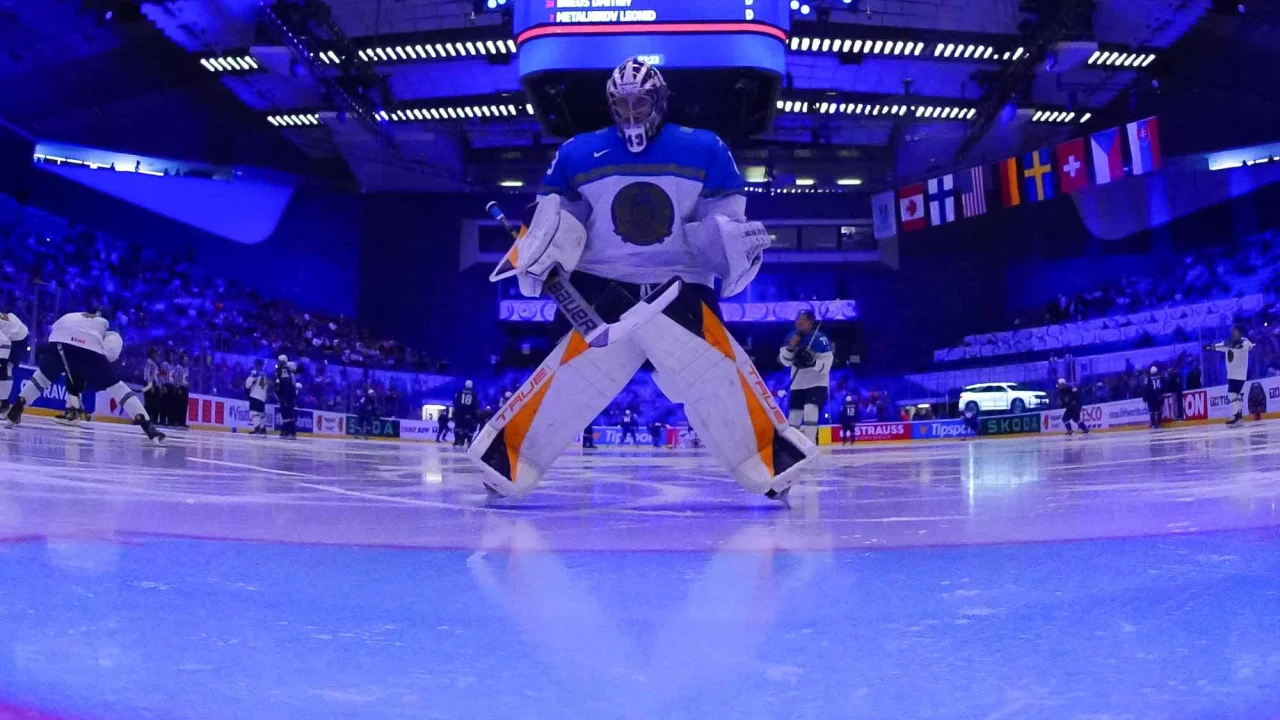 Казахстан - в трех матчах от Олимпиады-2026 по хоккею. Когда отборочные матчи, кто в сборной, кто соперники