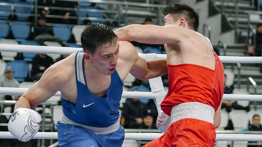 КФБ | Султанбек Айбарулы уступил в 1/4 финала Кубка Странджа