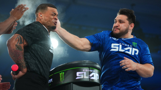 Казахстанец Найманбаев выиграл третий бой в Power Slap