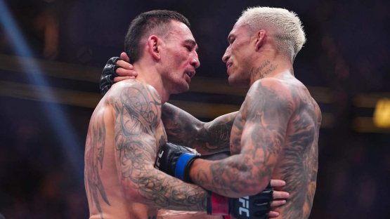 Чемпион UFC считает, что пояс BMF отменят после выступления Оливейры