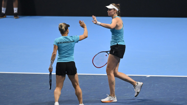 Елена Рыбакина и Юлия Путинцева. Фото Андрея Ударцева