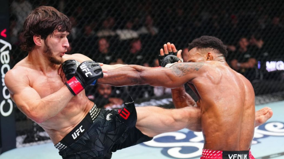Мовсар Евлоев победил Лерона Мерфи в главном событии UFC в Лондоне: видео боя, интервью