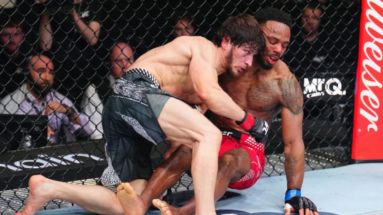 Евлоев победил Мерфи незаслуженно? Эксперты оценили бой UFC