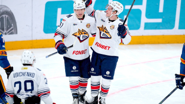 ХК Металлург. Никита Михайлис и Валерий Орехов