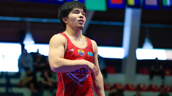 Чемпион Азии из Казахстана разгромно проиграл схватку за бронзу на ЧА-2026 
