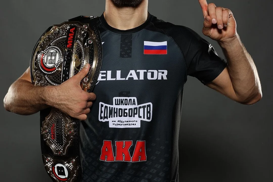 Названы гонорары Нурмагомедова и Шаблия за титульный бой в Bellator