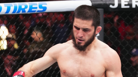 Легенда UFC нашел Махачеву соперника. Он нокаутировал экс-чемпиона