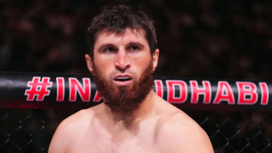 Анкалаев получил главный бой с другом Чимаева в UFC