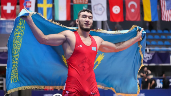 Ризабек Айтмухан стал трехкратным чемпионом Азии по борьбе: разгромил всех соперников
