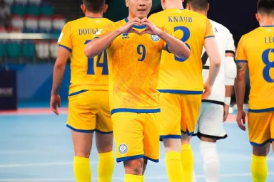 Жалаңаш жапон әйелдерінің тобырының жапондық бейне