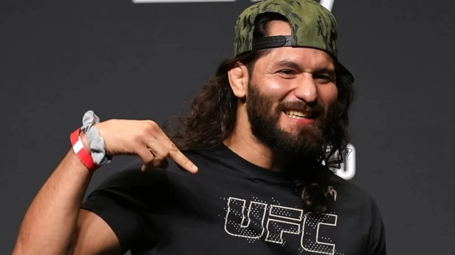Обладатель самого быстрого нокаута в UFC вызвал на бой Леона Эдвардса и назвал дату