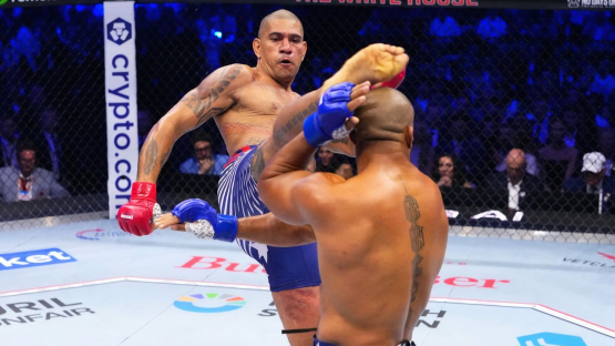 Стало известно, когда Алекс Перейра вернется в UFC