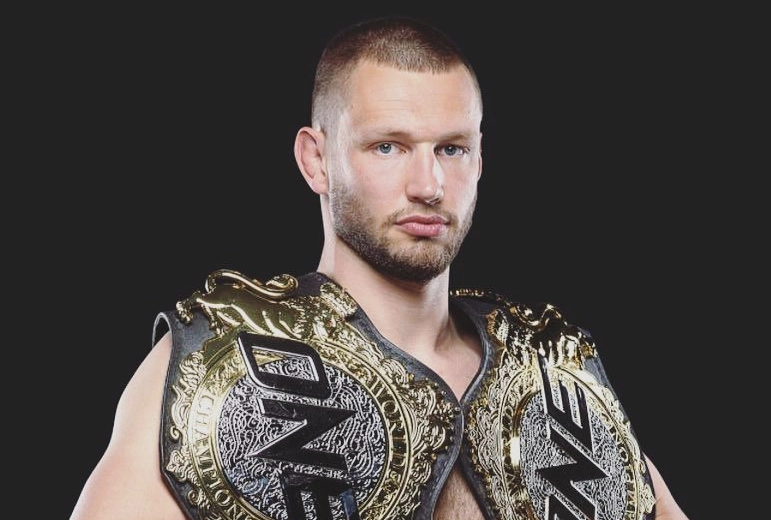UFC подписали бывшего двойного чемпиона ONE FC