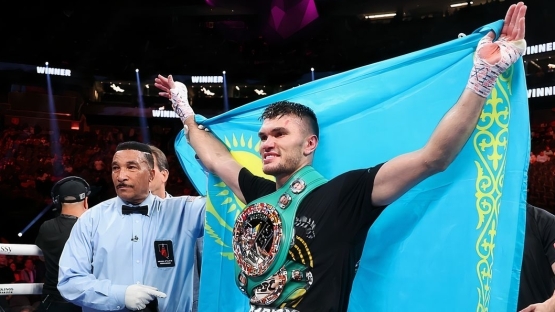 Али Ахмедов взял титул временного чемпиона мира по версии IBO. Видео нокаута