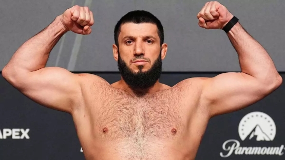 Российский тяжеловес оформил яркий нокаут на UFC в Абу-Даби. Видео 