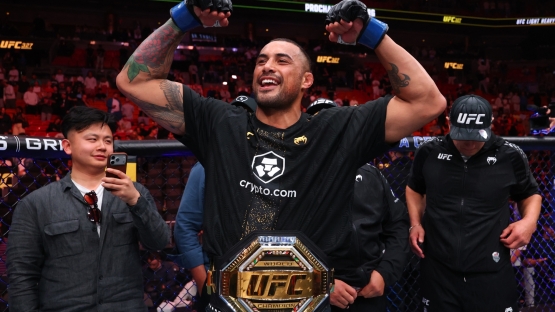 Чемпион UFC рассказал, когда вернется после травмы 