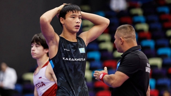 Казахстанец выиграл юниорский ЧМ по греко-римской борьбе