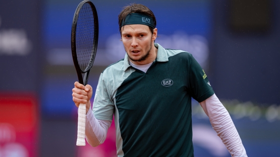 Александр Бублик с разгромом вышел в третий круг US Open (ВИДЕО)