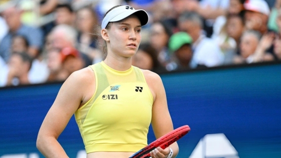 Рыбакина победила Осаку на US Open. Казахстанке осталась одна победа до №1 в мире (ВИДЕО)