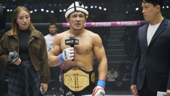 У чемпиона Road FC из Кыргызстана отобрали финал на Азиаде-2026. Он должен был драться за золото с казахстанцем