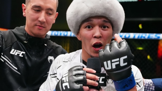 Асу Алмабаева получил топового соперника в UFC. Что сказали в его команде?