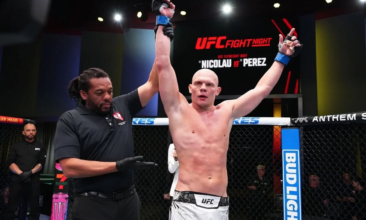 Узбекистанский боец получил большой бой в UFC
