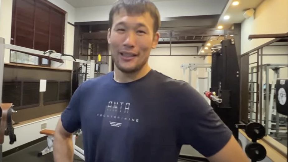 Шавкат Рахмонов готовится к бою за титул UFC. Эксклюзивные видео тренировок и интервью