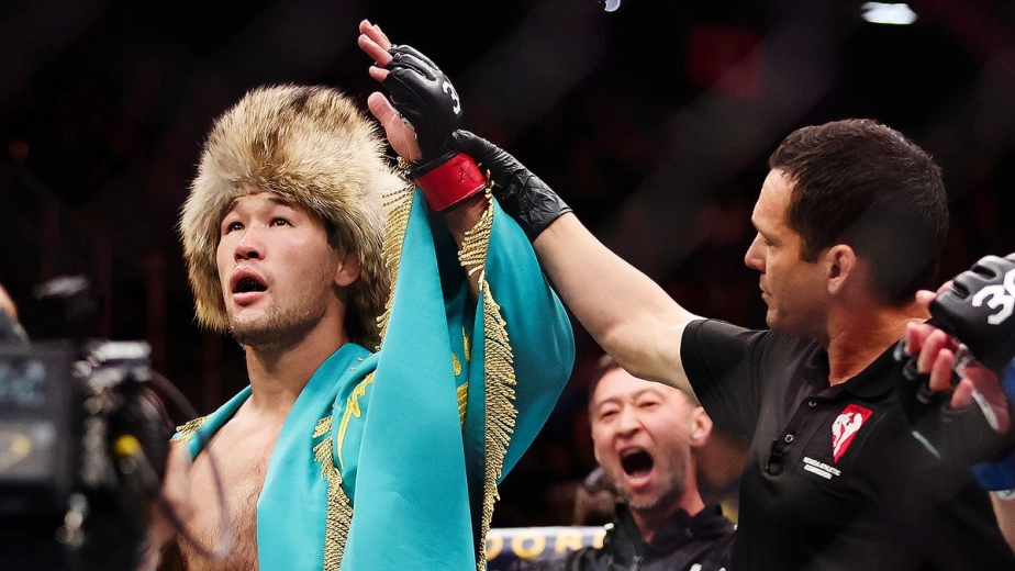 Названа главная особенность Рахмонова перед чемпионским боем в UFC