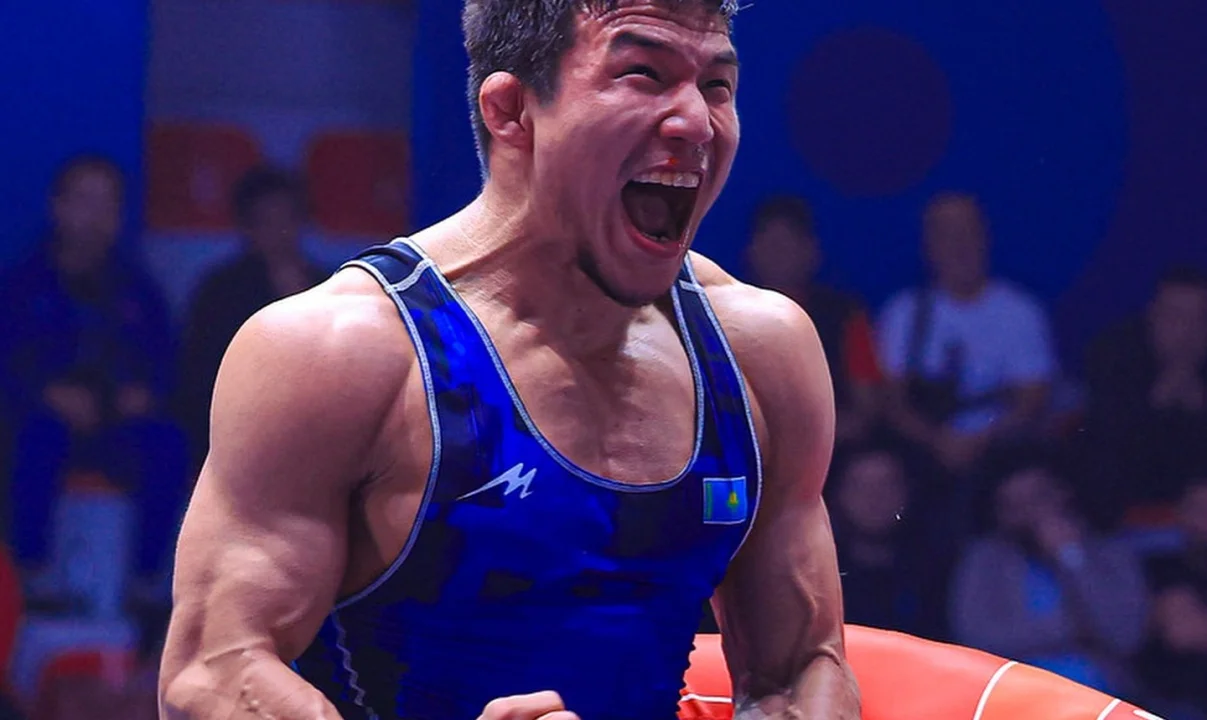 Второй чемпион мира по вольной борьбе вернулся в Казахстан! Как его встретили?