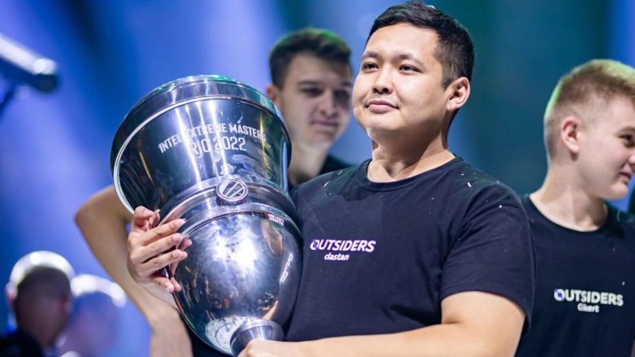 Какую команду будет тренировать dastan после увольнения из Virtus.pro?