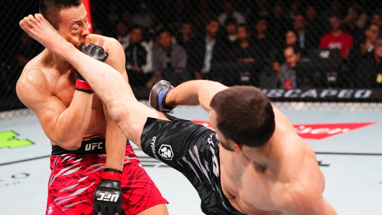 Король кунг-фу отправил соперника в глухой нокаут и установил рекорд UFC