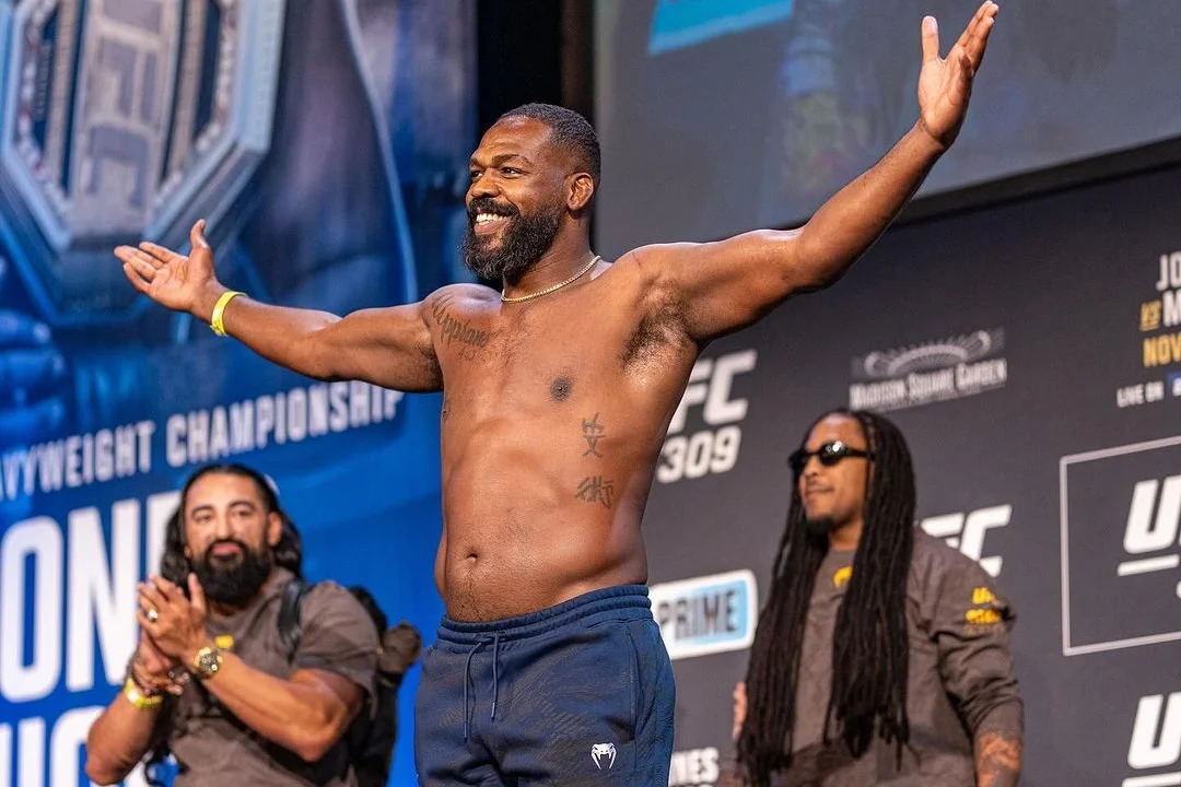 Джон Джонс может отказаться от пояса UFC 