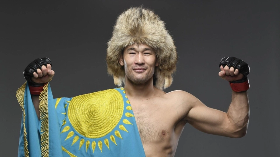 Рахмонов прилетел на бой с седьмым номером UFC
