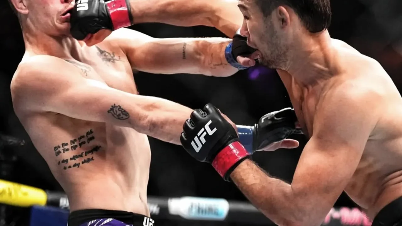 Бывший чемпион UFC оскорбил Рахмонова и обвинил его в трусости