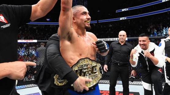 Бывший чемпион UFC собирается сменить дивизион 