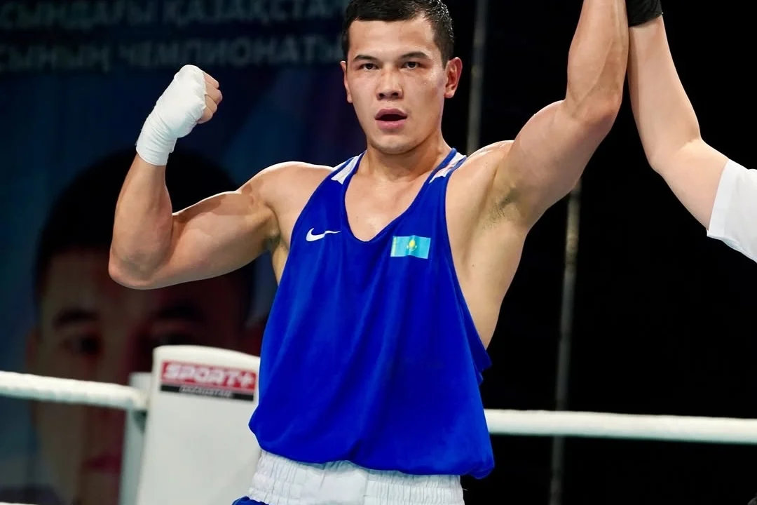 Профессиональные боксеры зарубились в финале чемпионата Казахстана