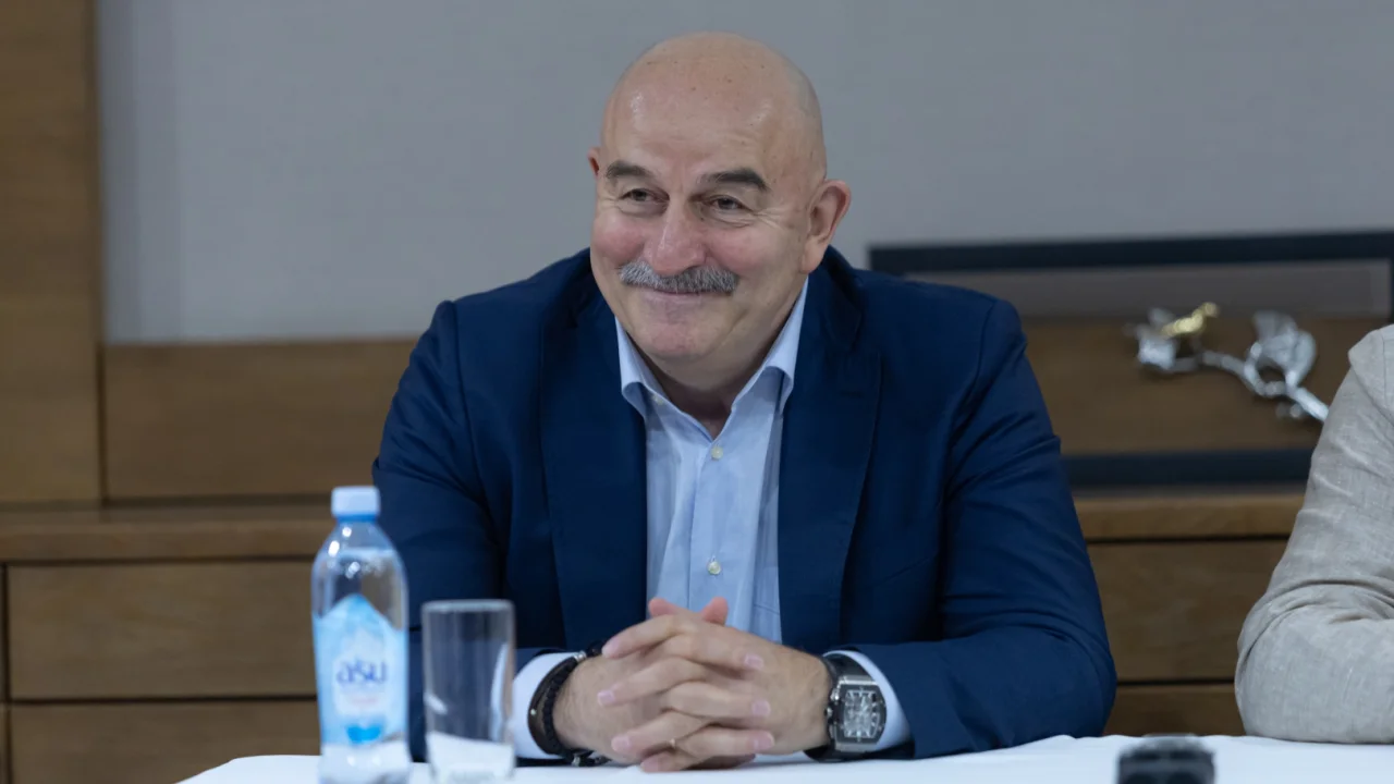 Черчесов рассказал, когда начнет работу со сборной Казахстана по футболу