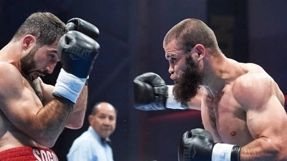 Казахстанский боксер узнал дату и соперника по защите титула WBA
