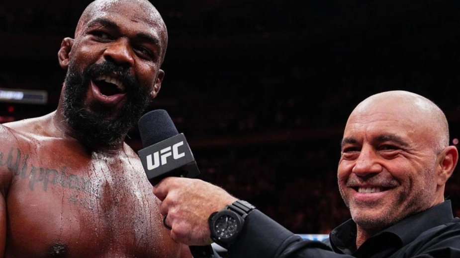 Чемпион UFC запросил $30 миллионов за бой с другим чемпионом