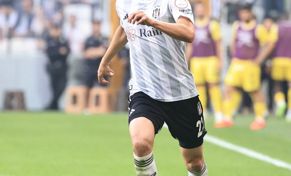 Выход Зайнутдинова не помог "Бешикташу" в чемпионате Турции (ВИДЕО)