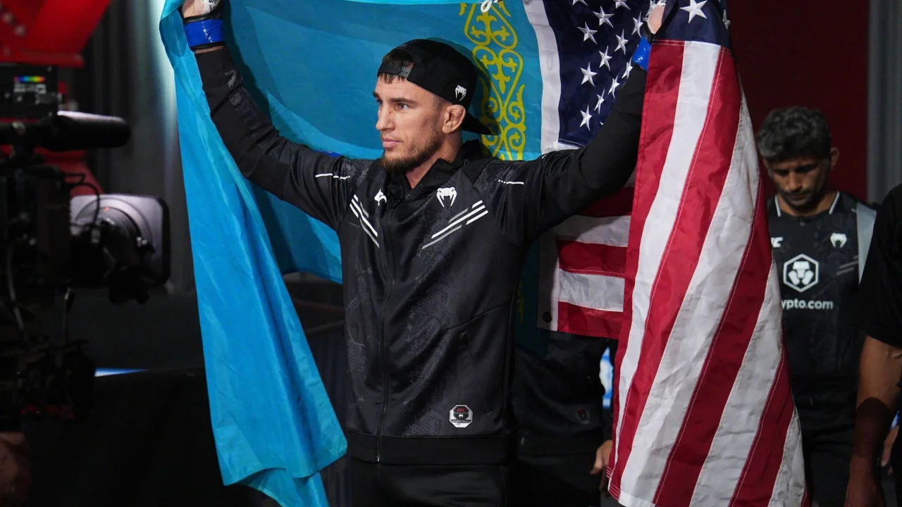 Отменился бой казахстанца в UFC 