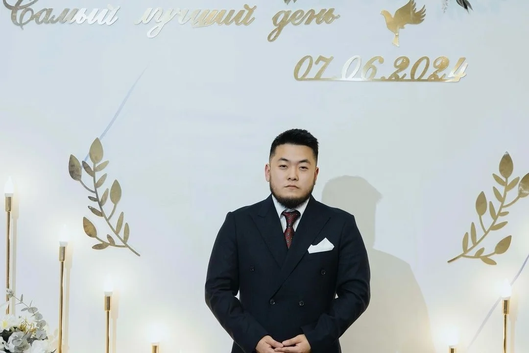 Жених из Астаны отпраздновал свадьбу без невесты