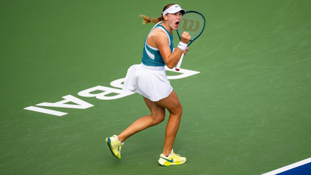 17-летняя россиянка выиграла WTA1000 в Дубае (ВИДЕО)