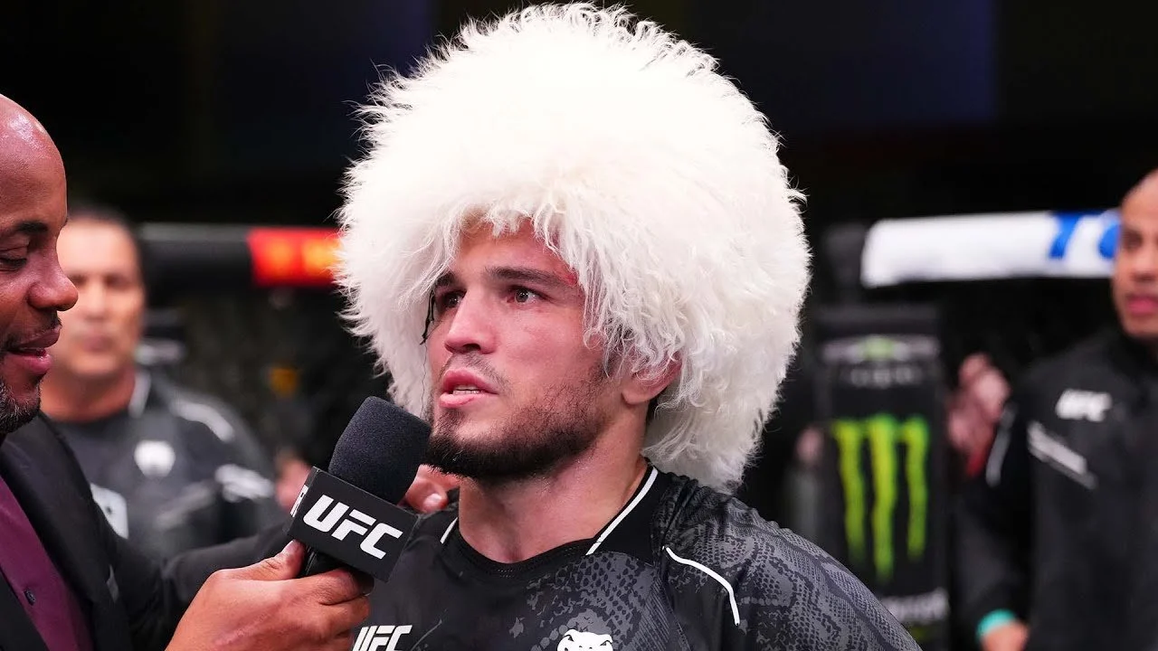 Умару Нурмагомедову бросили вызов в UFC