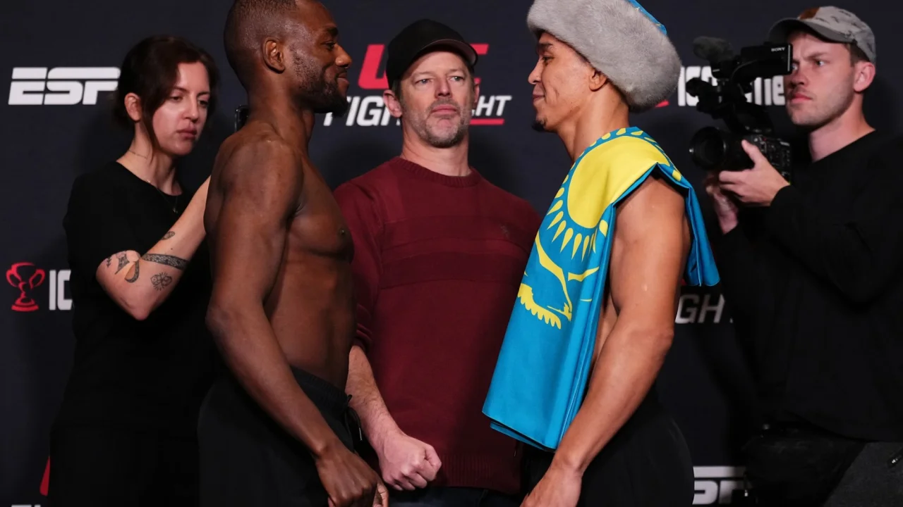 Асу Алмабаев провел дуэль взглядов перед историческим боем в UFC