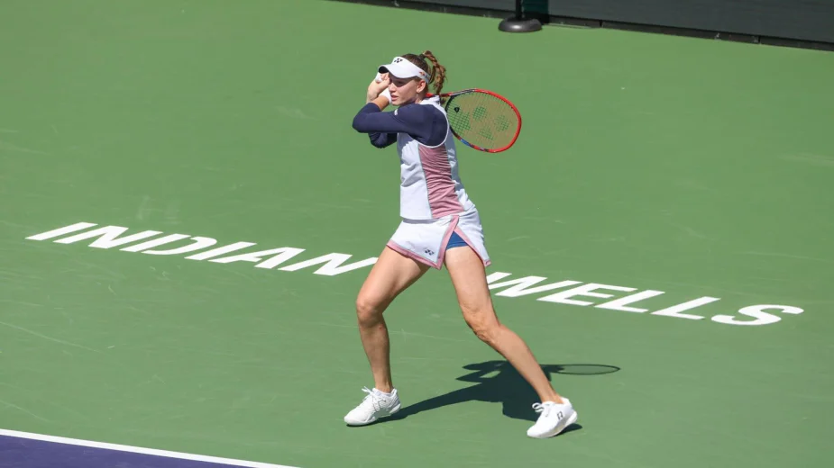 Рыбакина выиграла второй матч на супертурнире в США (ВИДЕО)