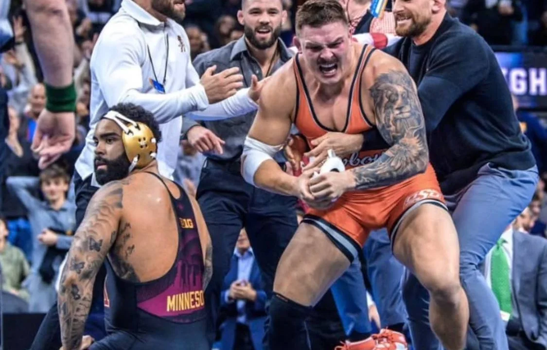 Суперсенсация в американской борьбе: олимпийский чемпион проиграл в финале университетского первенства